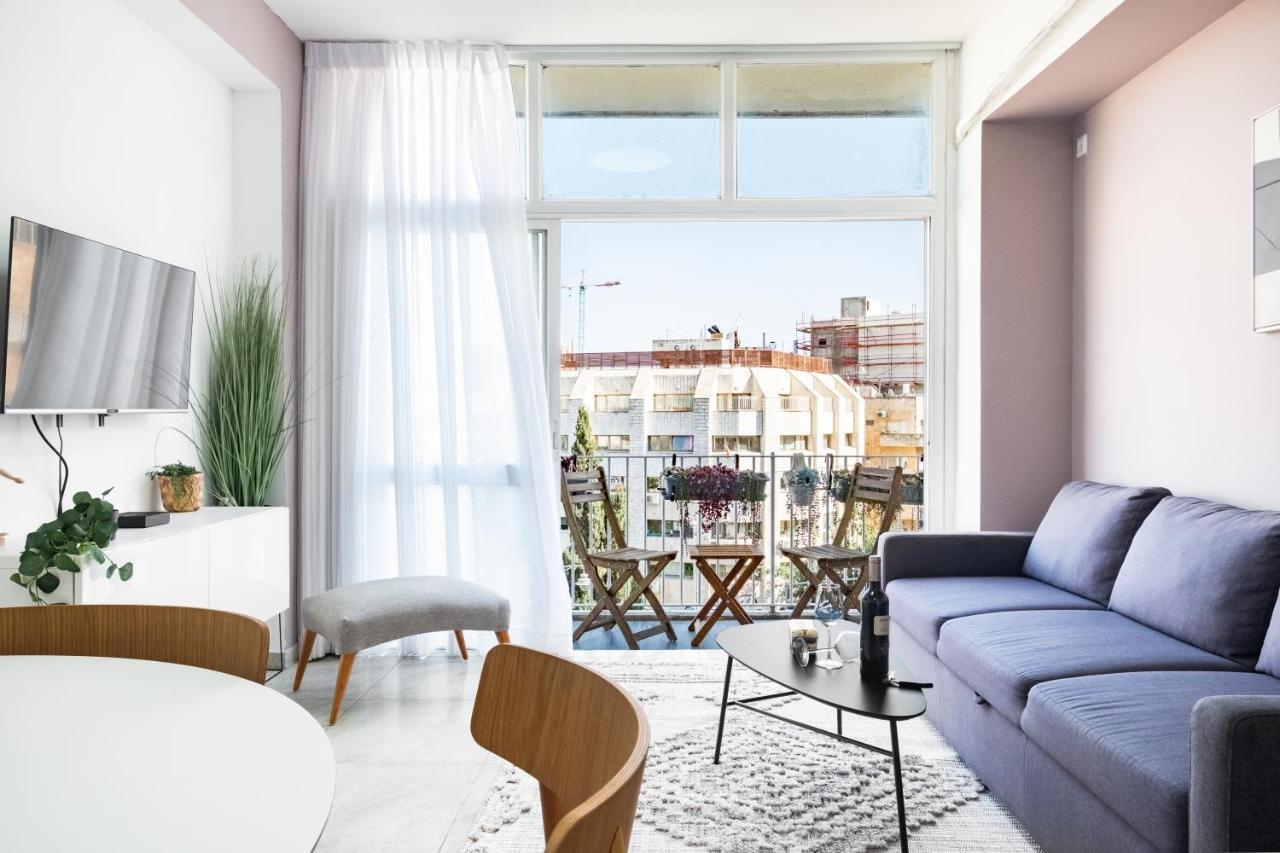 Modern Bright, Near Mahane Yehuda Market, Balcony 예루살렘 외부 사진