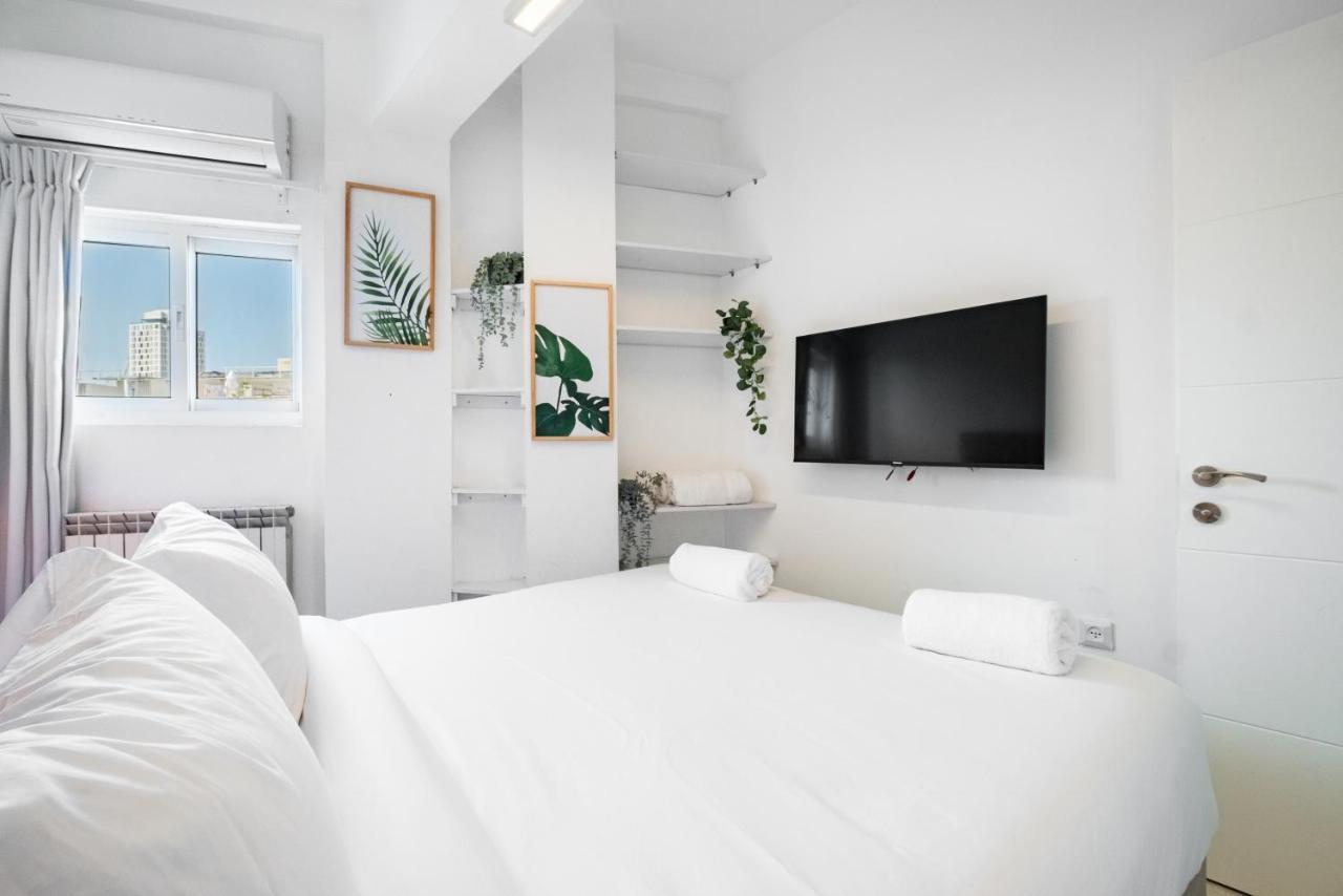 Modern Bright, Near Mahane Yehuda Market, Balcony 예루살렘 외부 사진