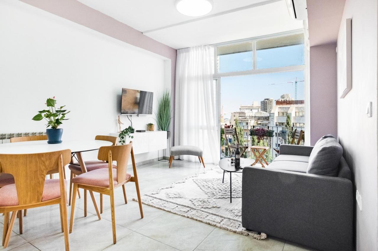 Modern Bright, Near Mahane Yehuda Market, Balcony 예루살렘 외부 사진