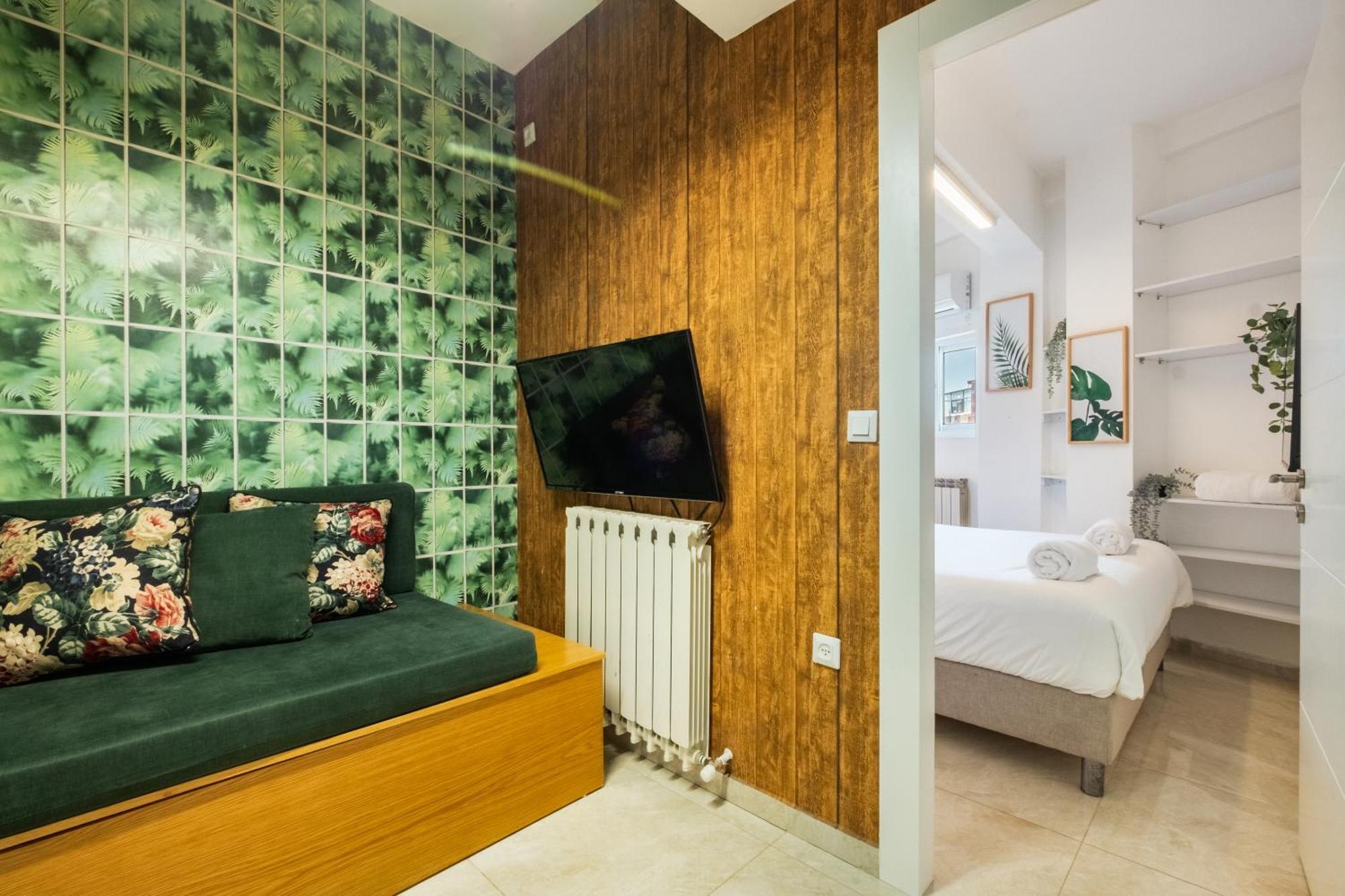 Modern Bright, Near Mahane Yehuda Market, Balcony 예루살렘 외부 사진